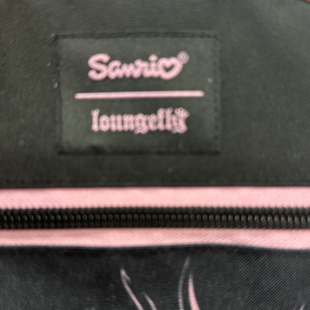 Kuromi by Sanrio Loungefly Black Pink Nylon Crossbody Bag NYB6056 - Picture 4 of 11
